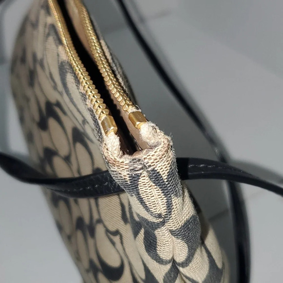 COACH Madison Signature Print Slim File Bag Crossbody Shoulder Bag Black\Tan - Picture 14 of 16